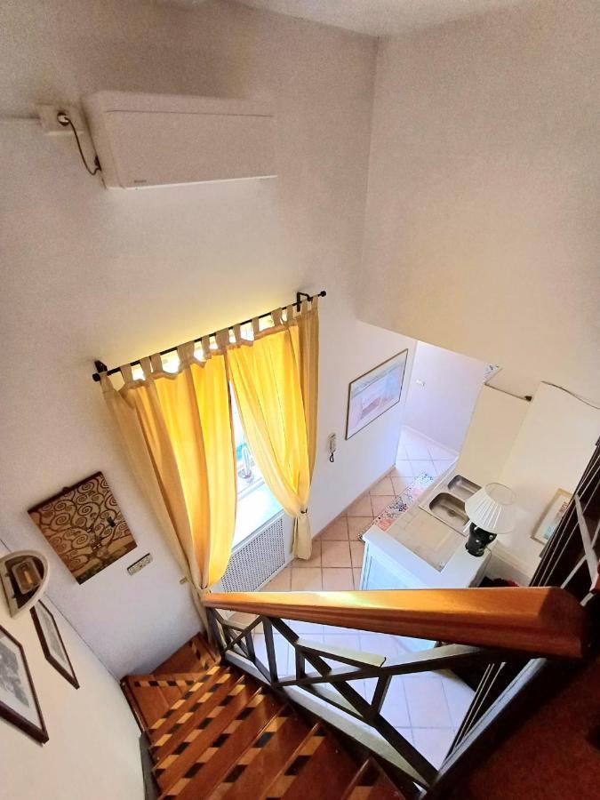 Lucariello Apartment Неаполь Экстерьер фото